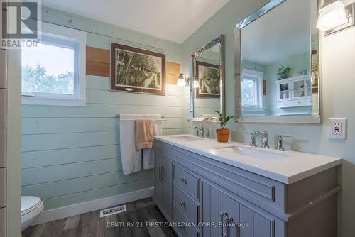 807 Lenore Street, London, ON - Indoor Photo Showing Bathroom