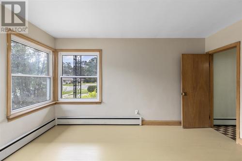 35 Hugill St, Sault Ste. Marie, ON - Indoor Photo Showing Other Room