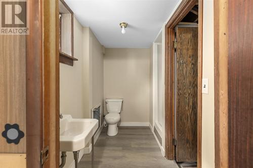 35 Hugill St, Sault Ste. Marie, ON - Indoor Photo Showing Bathroom