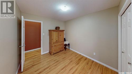 2742 Windsor Park Road, Regina, SK - Indoor