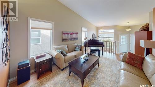 2742 Windsor Park Road, Regina, SK - Indoor Photo Showing Living Room