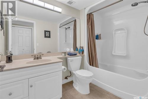 109 2244 Smith Street, Regina, SK - Indoor Photo Showing Bathroom