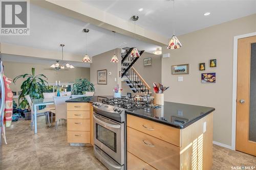 3026 Gordon Road, Regina, SK - Indoor Photo Showing Kitchen