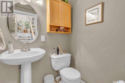 3026 Gordon Road, Regina, SK - Indoor Photo Showing Bathroom