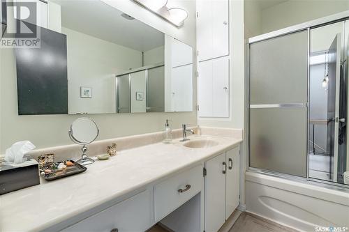 3026 Gordon Road, Regina, SK - Indoor Photo Showing Bathroom