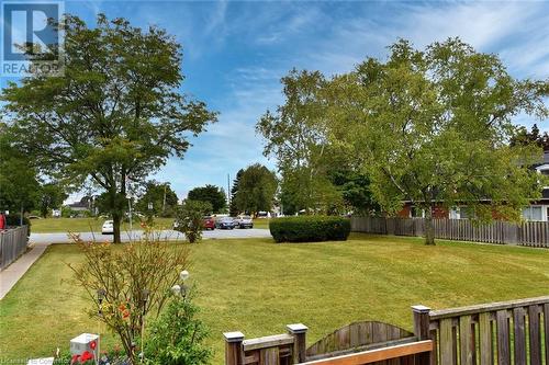 1 Eastview Avenue, Hamilton, ON - Outdoor With Backyard