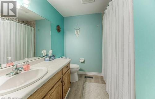 113 Jansen Avenue, Kitchener, ON - Indoor Photo Showing Bathroom