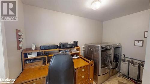 357 Ravenscliffe Road, Huntsville, ON - Indoor Photo Showing Laundry Room