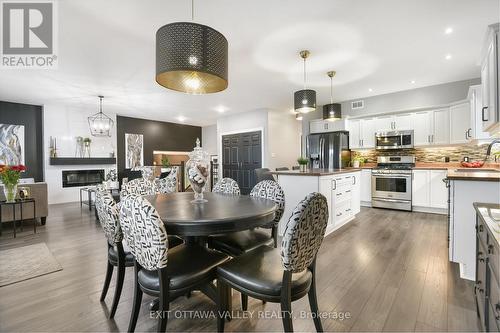 35 Vera Crescent, Whitewater Region, ON - Indoor Photo Showing Dining Room