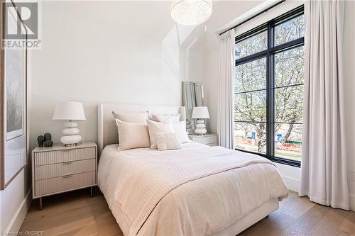 331 Macdonald Road, Oakville, ON - Indoor Photo Showing Bedroom