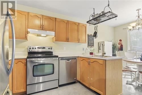 Kitchen - 63 Jackman Terrace, Kanata, ON - Indoor Photo Showing Kitchen