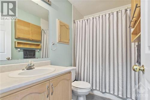 Main bath (up) - 63 Jackman Terrace, Kanata, ON - Indoor Photo Showing Bathroom