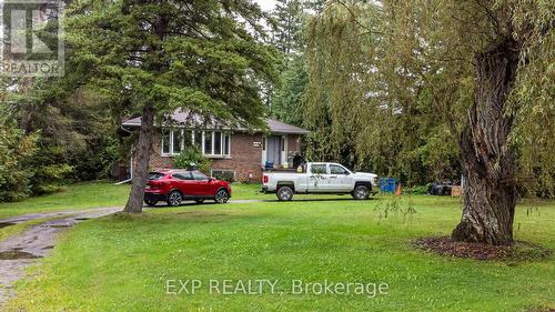 707 Foster Drive, Uxbridge, ON - Outdoor