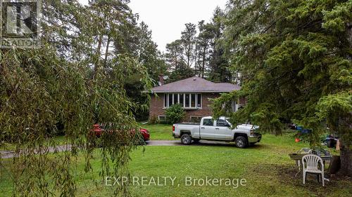 707 Foster Drive, Uxbridge, ON - Outdoor