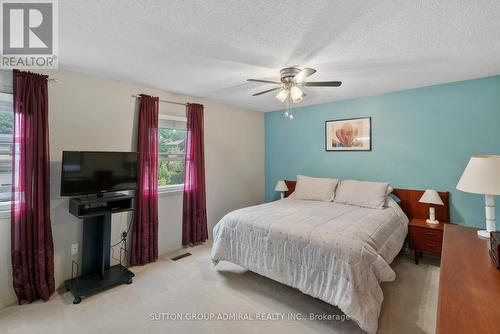 94 Charnwood Place, Markham, ON - Indoor Photo Showing Bedroom