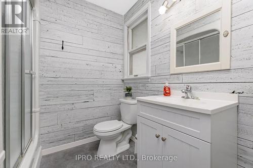 5636 Bell School Line, Burlington, ON - Indoor Photo Showing Bathroom