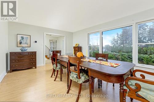 5636 Bell School Line, Burlington, ON - Indoor Photo Showing Dining Room