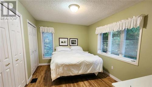 112 Bay Shore Drive, Bancroft, ON - Indoor Photo Showing Bedroom