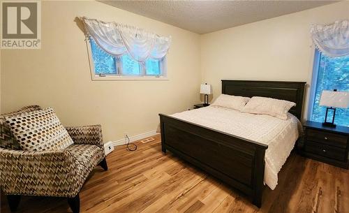 112 Bay Shore Drive, Bancroft, ON - Indoor Photo Showing Bedroom