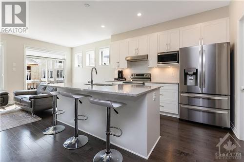 318 Cosanti Drive, Stittsville, ON - Indoor Photo Showing Kitchen With Stainless Steel Kitchen With Upgraded Kitchen