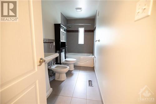 3437 Baskins Beach Road, Ottawa, ON - Indoor Photo Showing Bathroom