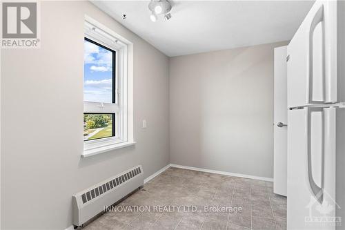 501 - 1356 Meadowlands Drive E, Ottawa, ON - Indoor Photo Showing Other Room