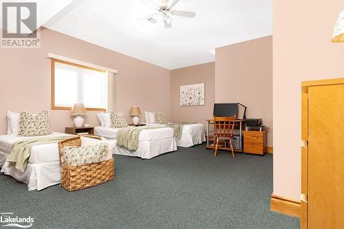 200 Edgemere Road E, Port Sydney, ON - Indoor Photo Showing Bedroom