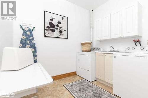 200 Edgemere Road E, Port Sydney, ON - Indoor Photo Showing Laundry Room