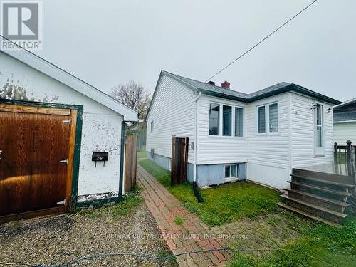 16 Bouldier Street, Kapuskasing, ON - Outdoor