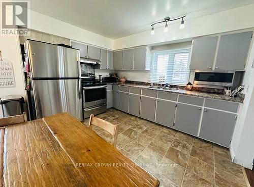 16 Bouldier Street, Kapuskasing, ON - Indoor Photo Showing Kitchen