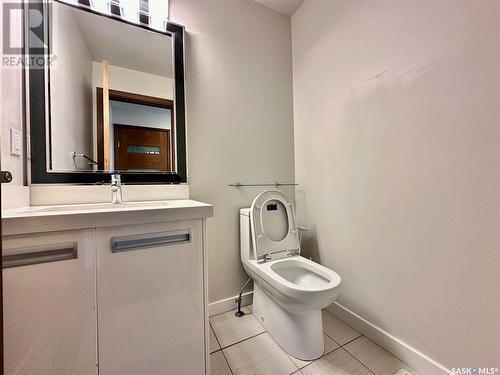 506 1303 Paton Crescent, Saskatoon, SK - Indoor Photo Showing Bathroom