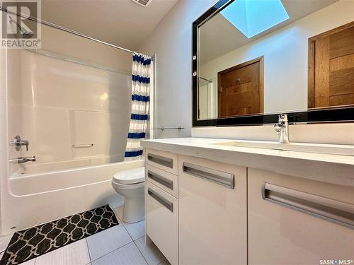 506 1303 Paton Crescent, Saskatoon, SK - Indoor Photo Showing Bathroom