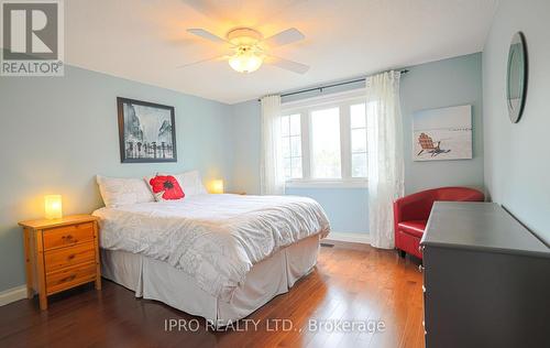 974 Raintree Lane, Mississauga, ON - Indoor Photo Showing Bedroom