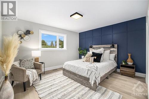 15 Cedarbank Avenue, Ottawa, ON - Indoor Photo Showing Bedroom