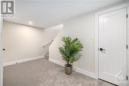 15 Cedarbank Avenue, Ottawa, ON - Indoor Photo Showing Other Room