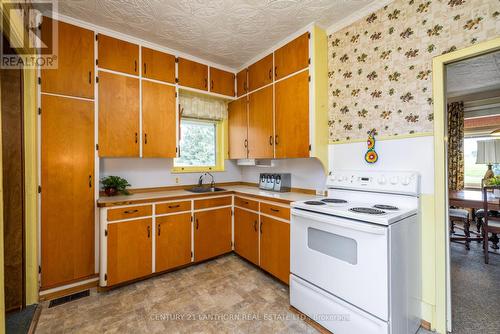 53 Arbuckle Road, Quinte West, ON - Indoor Photo Showing Kitchen