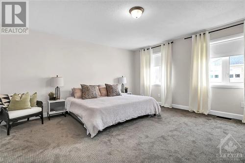 65 Pelham Crescent, Richmond, ON - Indoor Photo Showing Bedroom