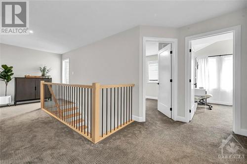 65 Pelham Crescent, Richmond, ON - Indoor Photo Showing Other Room