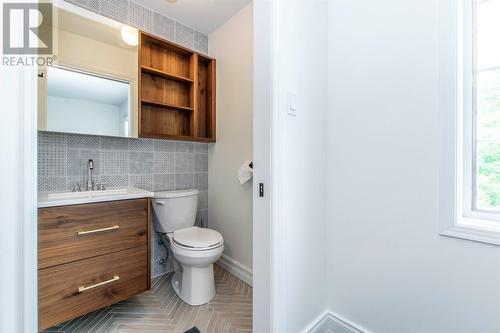 2393 Topsail Road, Conception Bay South, NL - Indoor Photo Showing Bathroom