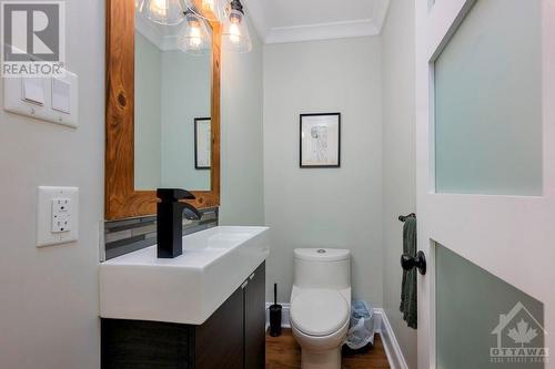 120 Primrose Avenue, Ottawa, ON - Indoor Photo Showing Bathroom