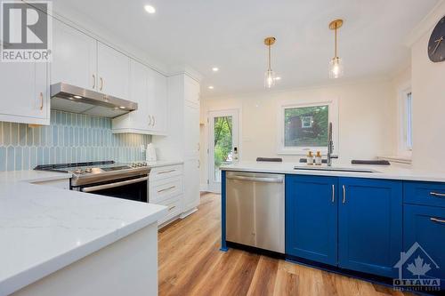 120 Primrose Avenue, Ottawa, ON - Indoor Photo Showing Kitchen With Upgraded Kitchen