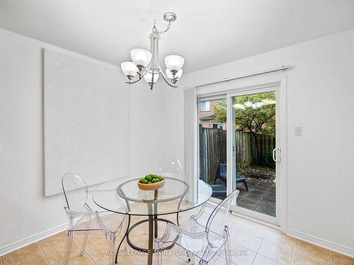 12 Butterchurn Rd, Brampton, ON - Indoor Photo Showing Dining Room