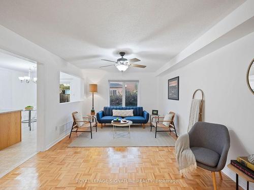 12 Butterchurn Rd, Brampton, ON - Indoor Photo Showing Living Room