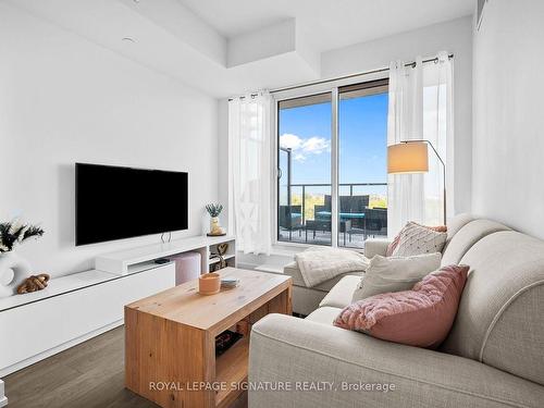 405-215 Veterans Dr, Brampton, ON - Indoor Photo Showing Living Room