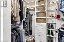 Walk In Closet - 