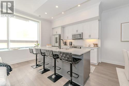 1880 Gordon Street Unit# 204, Guelph, ON - Indoor Photo Showing Kitchen With Upgraded Kitchen