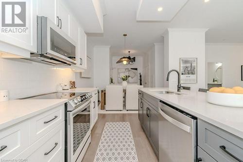 1880 Gordon Street Unit# 204, Guelph, ON - Indoor Photo Showing Kitchen With Upgraded Kitchen