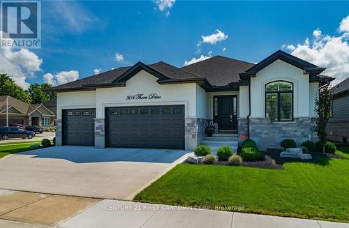 304 Thorn Drive, Strathroy-Caradoc (Ne), ON - Outdoor With Facade