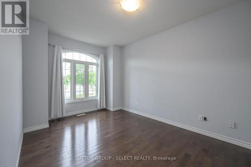 966 Moy Crescent, London, ON - Indoor Photo Showing Other Room