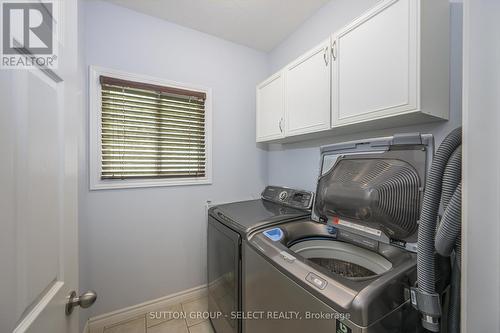 966 Moy Crescent, London, ON - Indoor Photo Showing Laundry Room